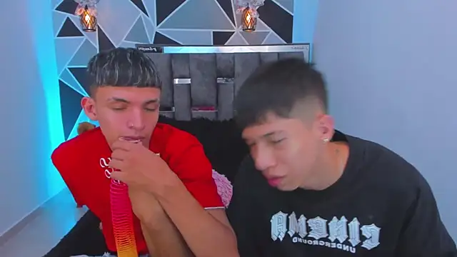 Juan_Nd_Steven: απευθείας συνομιλία ΧΧΧ