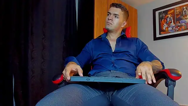 ALPHA_DOMINUS_のライブXXXチャット