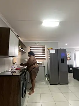 MissLola27のライブXXXチャット