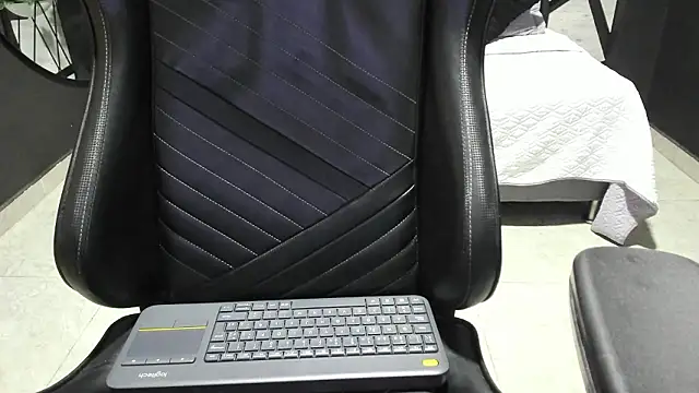 Valeriabigass: απευθείας συνομιλία ΧΧΧ