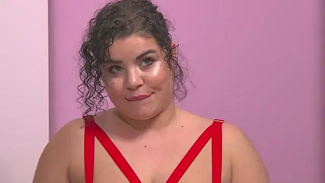 BustyMadison 即時 XXX 聊天