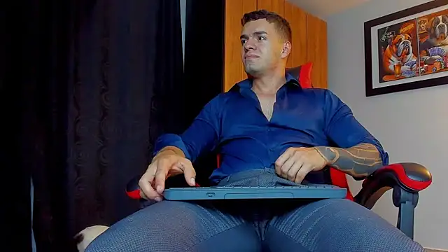 Živý XXX chat ALPHA_DOMINUS_