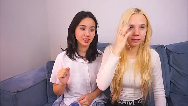 Chat +18 de BuffyArdaly ao vivo