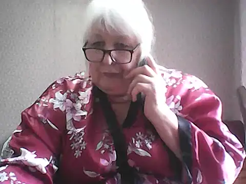 Alexia64231 Adlı Modelin Canlı XXX Sohbeti