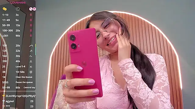 NayeCloud: онлайн-секс-чат