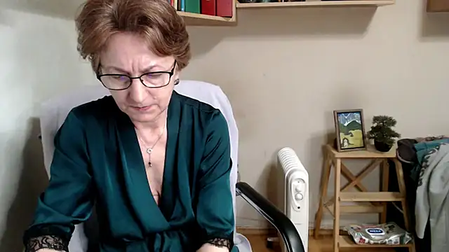 katemodel: διαδικτυακό σόου στην κάμερα