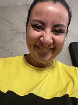 Abril_Luv 现场XXX聊天