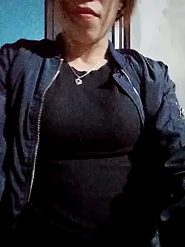 nhinhi-sexy 现场XXX聊天