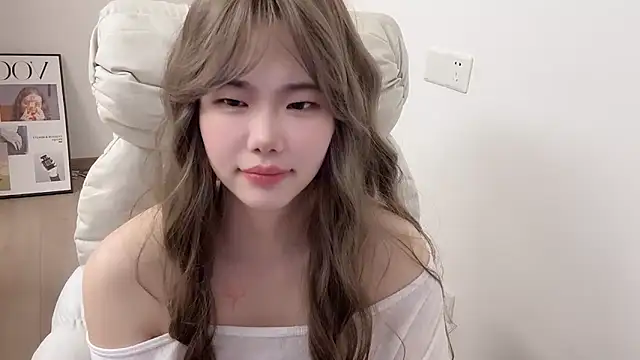 suki-1 Live XXX-chat