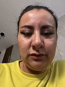 Abril_Luv Adlı Modelin Canlı XXX Sohbeti