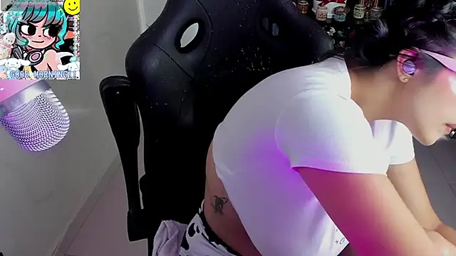 Roxy_clark Chat XXX in diretta