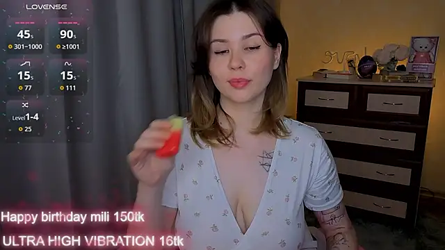 cutie_mili: απευθείας συνομιλία ΧΧΧ