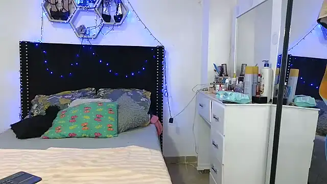 charlotte_077 Live XXX-Chat