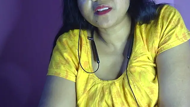 Pooja-suman's Live XXX Chat