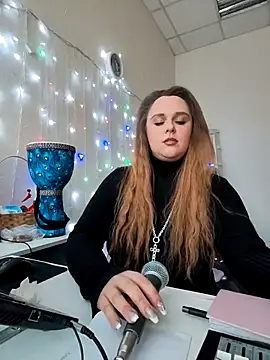 دردشة Juicy_PeachLux الجنسية المباشرة