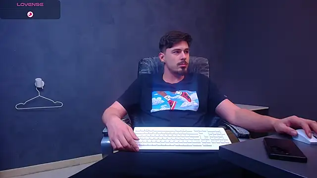 EnzoRace Chat XXX live