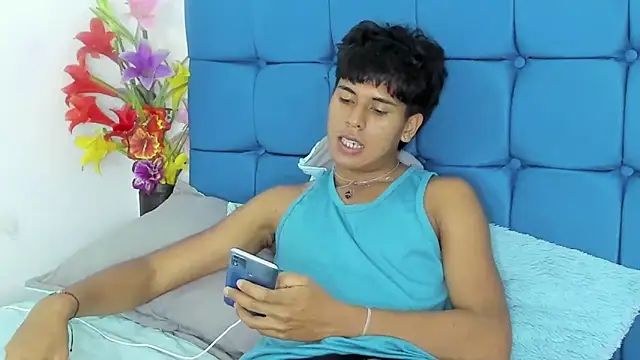 Valentino_Lane 라이브 XXX 채팅