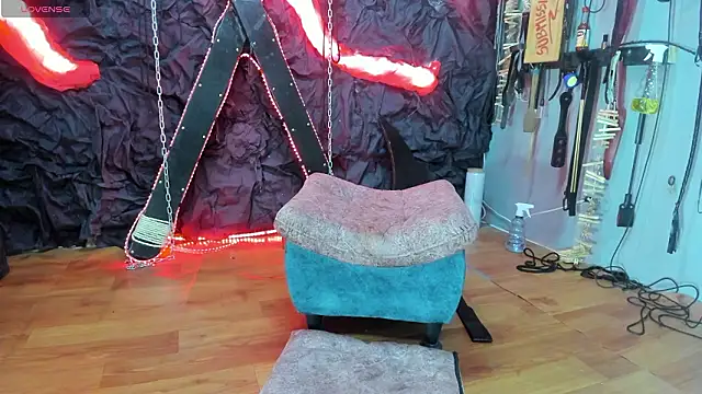 Živý XXX chat Extremeroom_BDSM