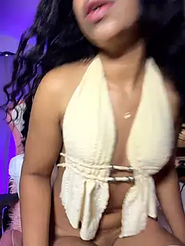 bella__honey élő XXX-chatje