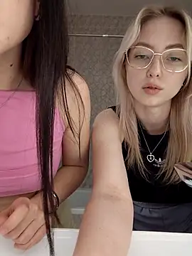 caressyourself: απευθείας συνομιλία ΧΧΧ