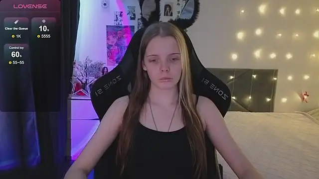 Luna_Navy's Live XXX Chat