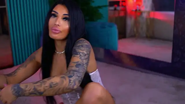 ArabellaPosh élő XXX-chatje