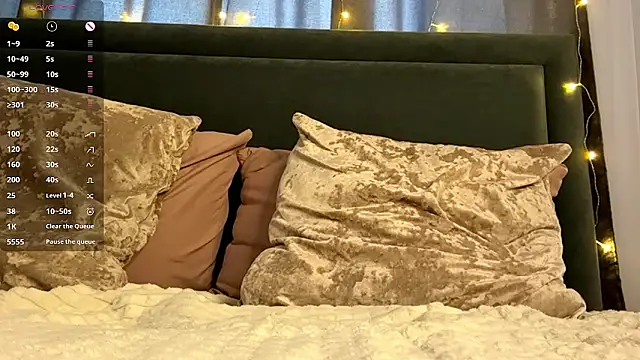 MargaretShyandSkinny's Live XXX Chat