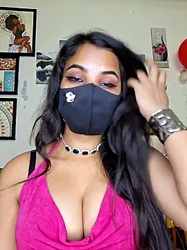 Noor-Bold's Live XXX Chat