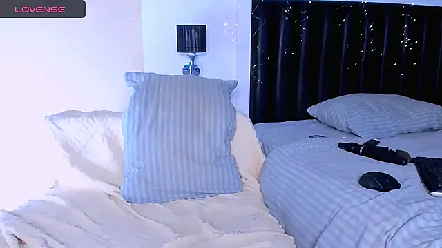 Chatroom XXX en direct de marrenaa