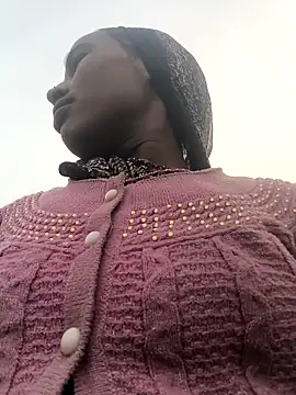 Chat +18 de Hot_raaani ao vivo