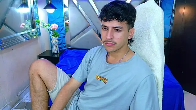 Chat XXX en directo de Alan_Del_Reyx