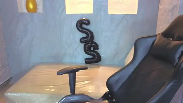 ammy_woold_b élő XXX-chatje