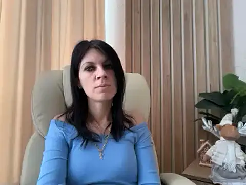 InjaAtHome live XXX chat