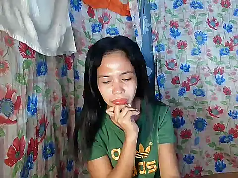 Chatroom XXX en direct de PinaySkinnyGirl