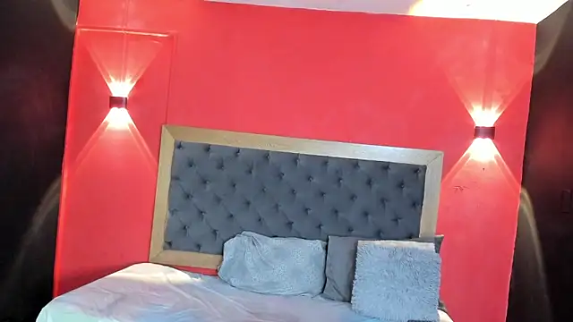 Chatroom XXX en direct de YayaHilton