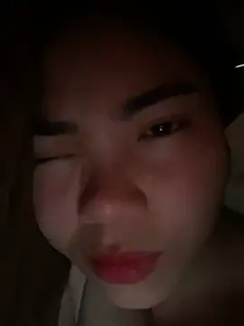 Nul-chal élő XXX-chatje