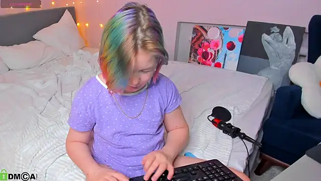 Sara_Robinson élő XXX-chatje