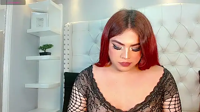 Kimi_Bigass' Live XXX Chat