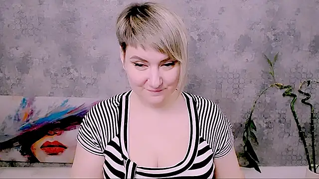 Djullia live XXX chat