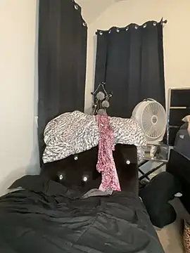 Exotic_Queen_ Adlı Modelin Canlı XXX Sohbeti