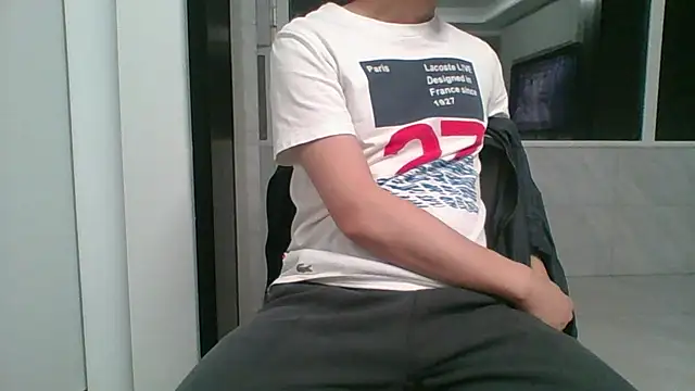 Chatroom XXX en direct de nole_china7