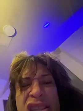 stormytt_ Show in webcam