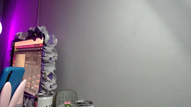 lussyevans24 现场XXX聊天