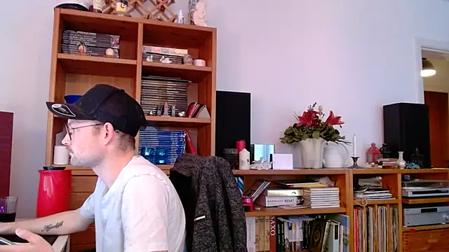 _whoisthatguy_ webcam show