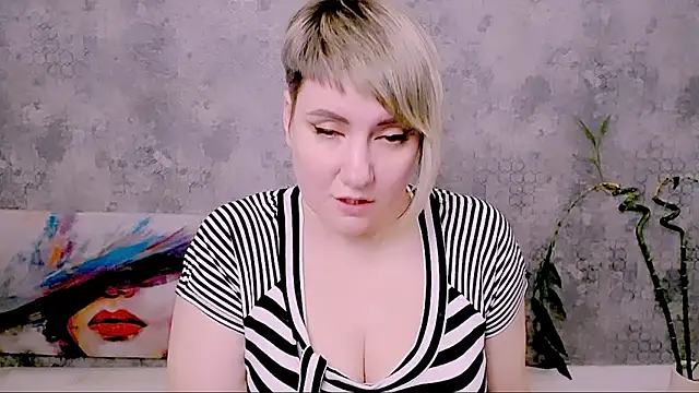 Djullia's Live XXX Chat