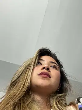 sweetlove- élő XXX-chatje