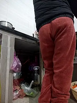 Haralushiaaa 现场XXX聊天