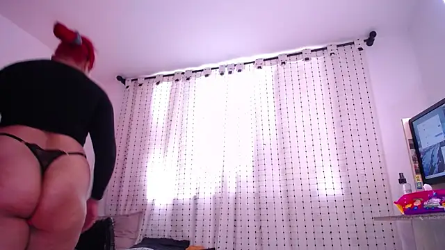 salomecastro_ Adlı Modelin Canlı XXX Sohbeti