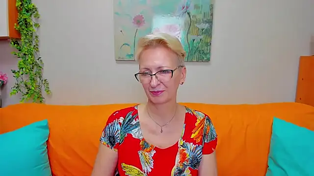 iamyourdream89 Adlı Modelin Canlı XXX Sohbeti