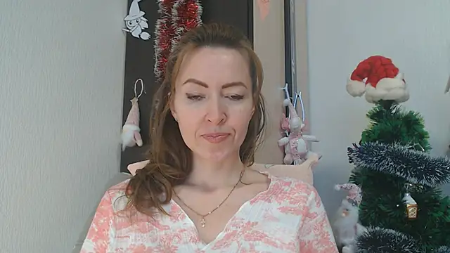 NicoleEunice87 Adlı Modelin Canlı XXX Sohbeti